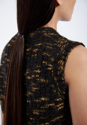 Пуловер без рукавов