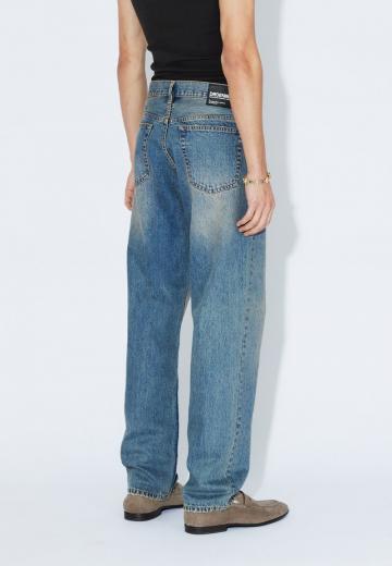 Прямые джинсы