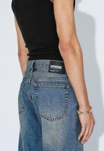 Прямые джинсы