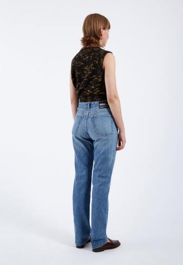 Прямые джинсы