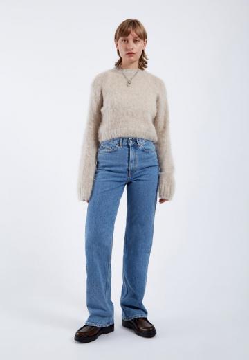 Прямые джинсы