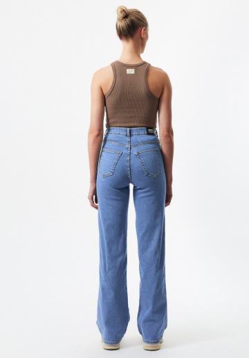 Прямые джинсы