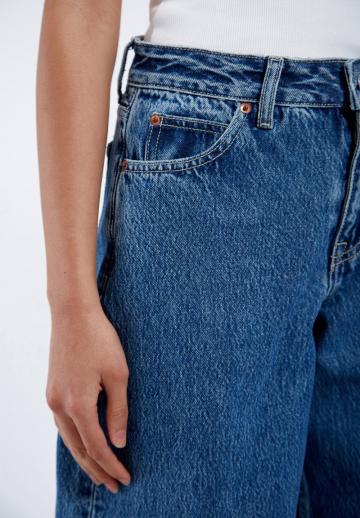 Джинсы