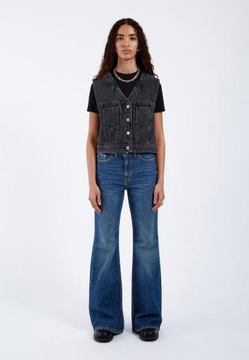 Джинсовая жилетка