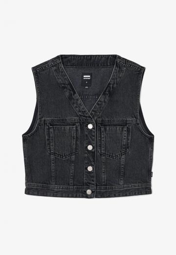 Джинсовая жилетка