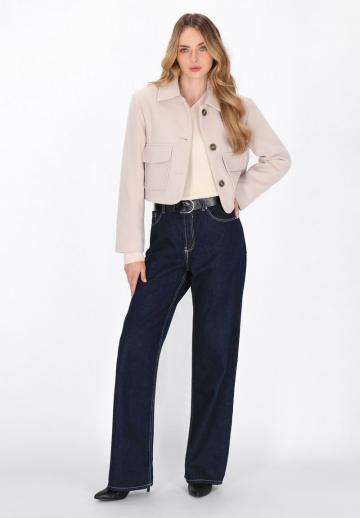 Куртка с накладнымит карманами