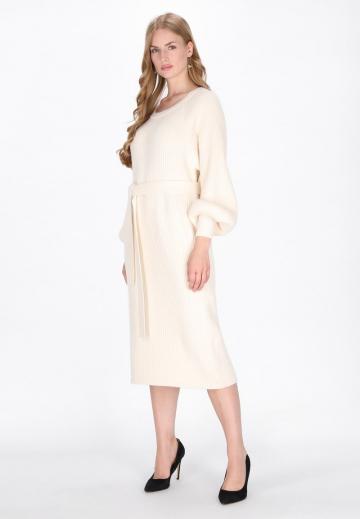 Вязаное платье