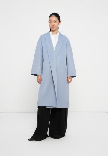 Шерстяное пальто
