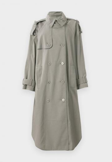 Шерстяное пальто