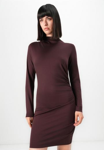 Короткое платье