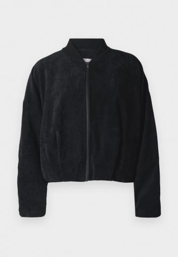 Вельветовая куртка