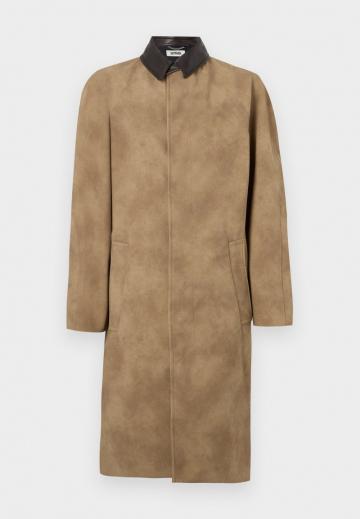 Шерстяное пальто