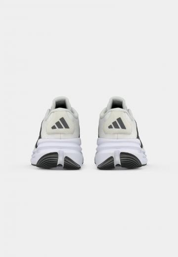 Беговые кроссовки