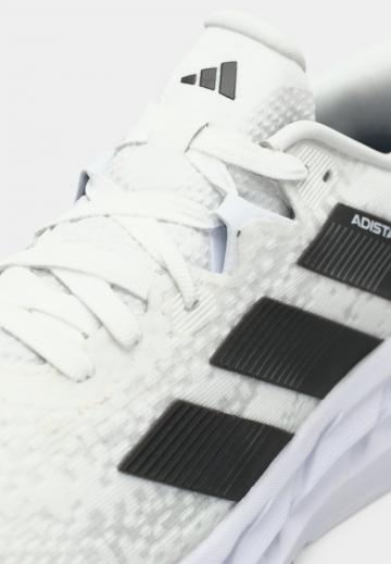 Беговые кроссовки