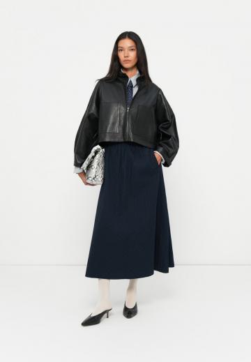 Короткая куртка