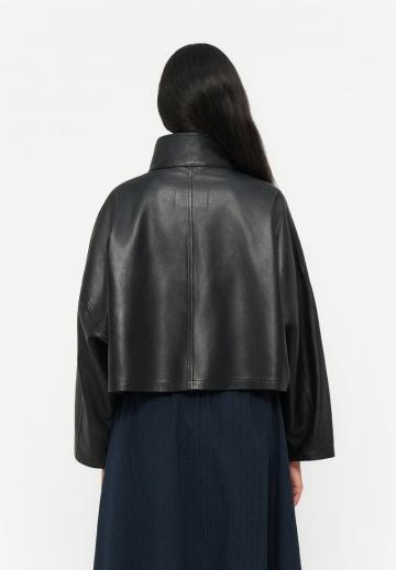 Короткая куртка