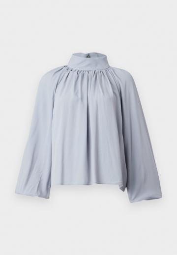 Шелковая блузка