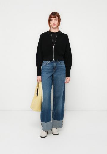 Вязаная кофта