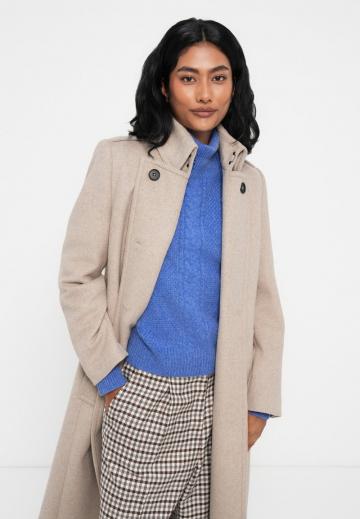 Шерстяное пальто