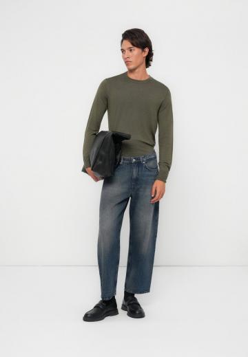 Прямые джинсы