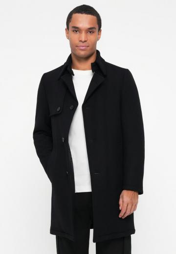 Короткое пальто