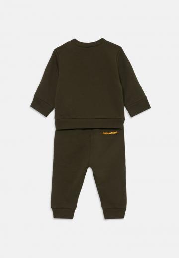 Набор одежды