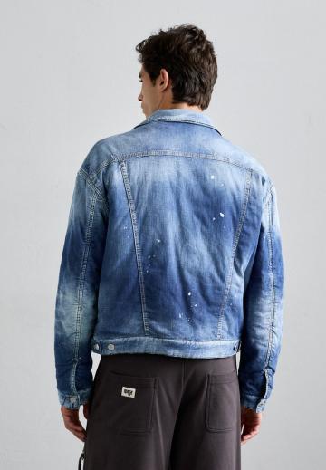 Джинсовая куртка