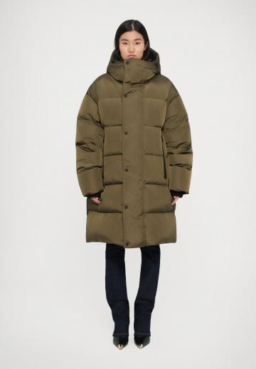 Пуховое пальто