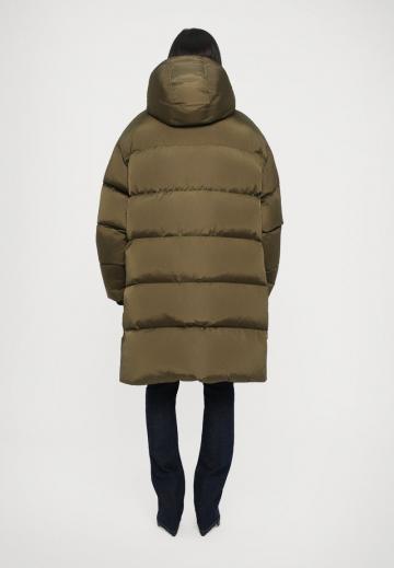 Пуховое пальто