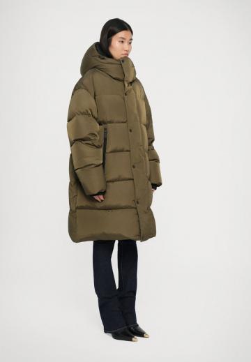 Пуховое пальто