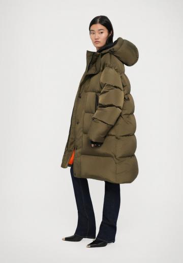 Пуховое пальто