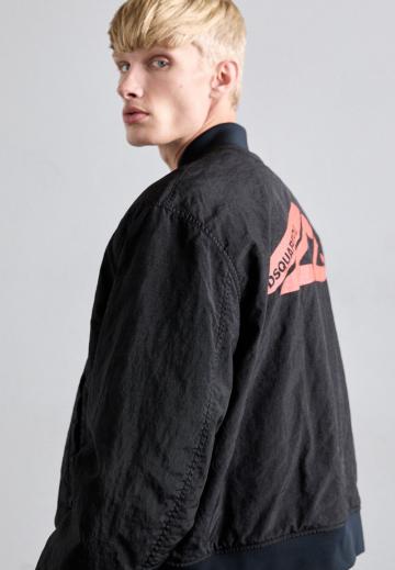 Куртка бомбер