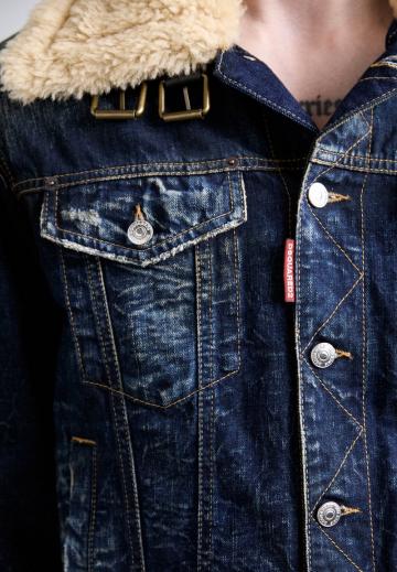 Джинсовая куртка