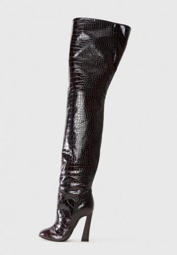 Высокие сапоги