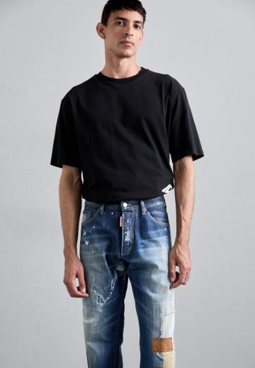 Прямые джинсы