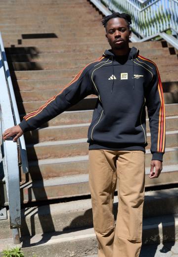 Спортивная кофта