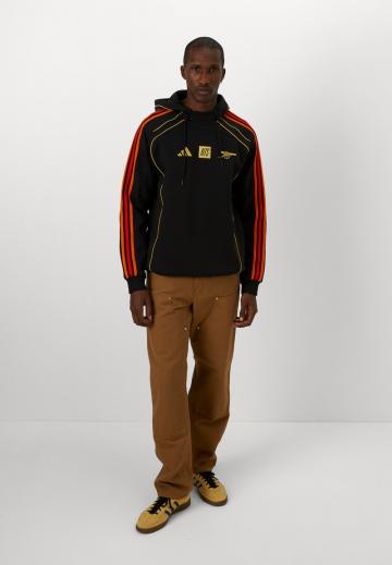 Спортивная кофта