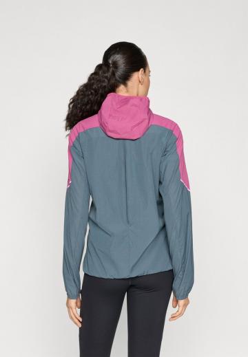 Спортивная куртка