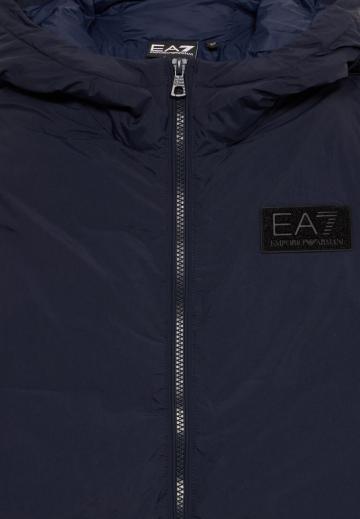 Спортивная куртка