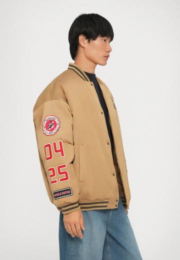 Куртка бомбер