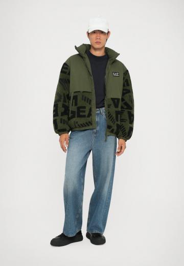 Зимняя куртка