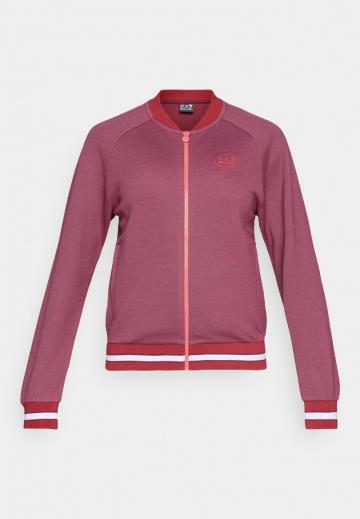 Спортивная куртка