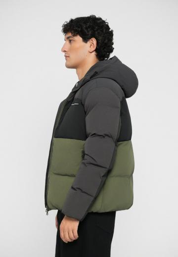 Зимняя куртка