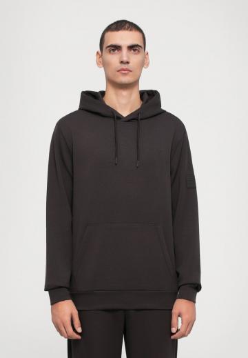 Спортивная толстовка