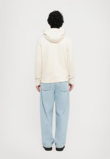 Спортивная кофта