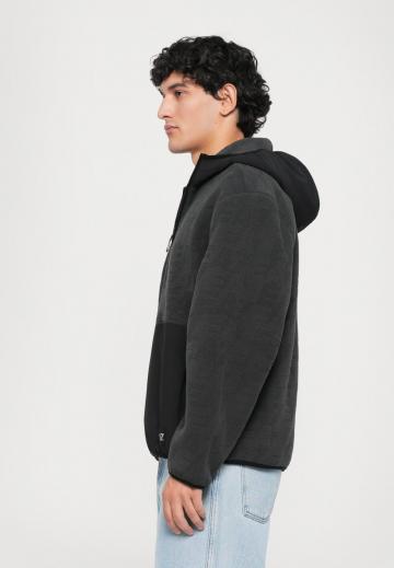 Флисовая кофта