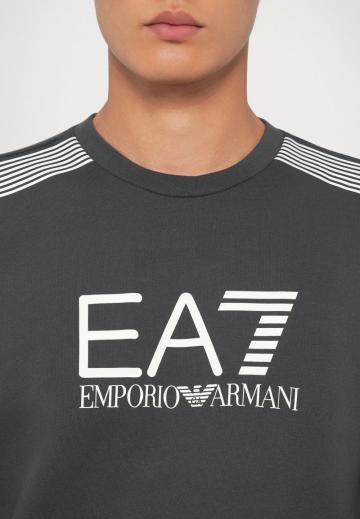 Спортивная кофта