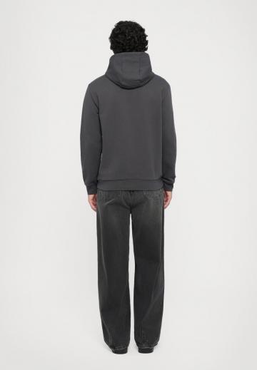 Спортивная кофта