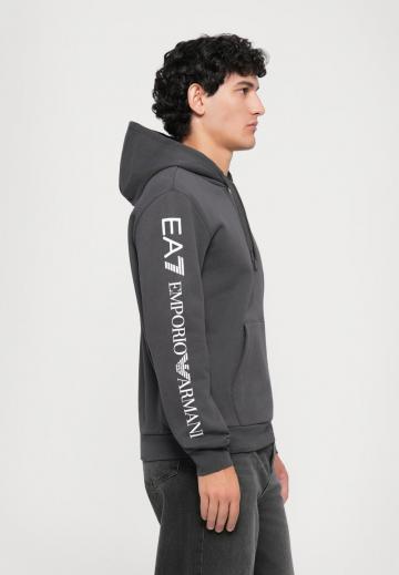 Спортивная кофта