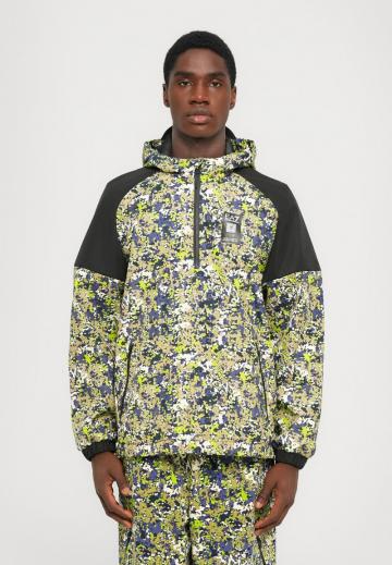 Куртка-дождевик